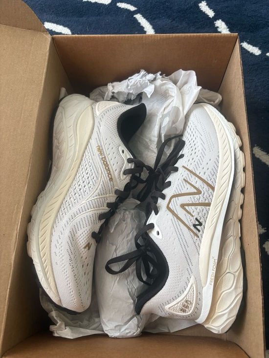 NEW BALANCE Shoes - NEW NEW BALANCE women's fresh foam x 860v 14 shoe in white /white